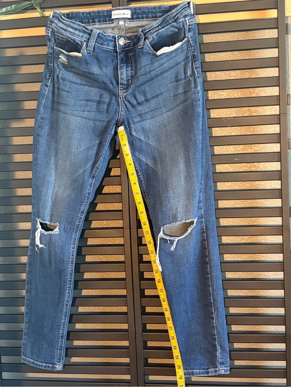 Studio Blue Women’s Distressed Skinny Jeans